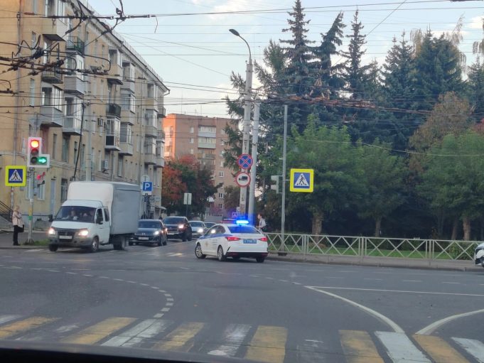 В Рыбинске пьяный водитель сбил женщину на зебре и уехал