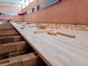 В спортзале «Авангард» заменят не только пол, но и улучшат освещение