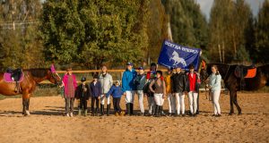 Под Рыбинском прошли конные соревнования для детей и взрослых с ОВЗ