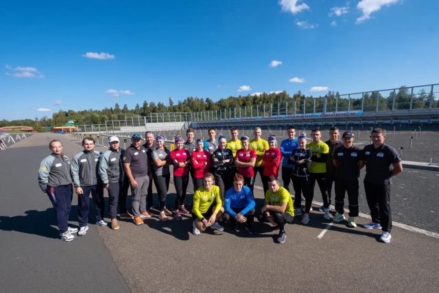 Лучшие биатлонисты страны проводят сборы на базе Демино