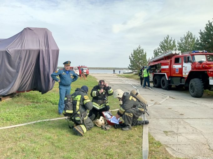 В Рыбинске тушили условный пожар на судостроительном заводе