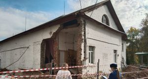 Рыбинская прокуратура взяла на контроль ситуацию с обрушением стены в досуговом центре поселка Тихменево