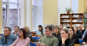 Дмитрий Рудаков встретился с жителями Прибрежного и Веретья: что волнует горожан?