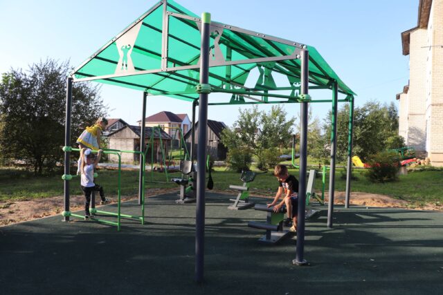 В Ярославской области обустроили 43 детские и спортивные площадки