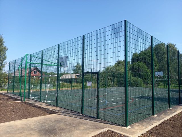 В следующем году в регионе при школах появятся спортивные площадки и стадионы