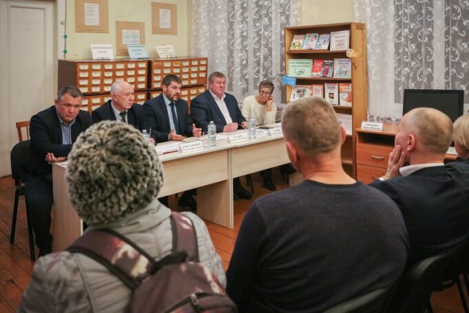 Жители Гагаринского района рассказали главе Рыбинска о насущных проблемах