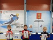 Юные шорт-трекисты из Рыбинска взяли награды областных соревнований