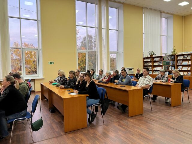 Жители Ярославской области активно принимают участие во встречах с руководителями органов власти