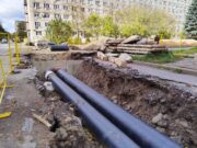 Монтаж теплотрассы на Радищева завершен, но траншеи закроют не сразу