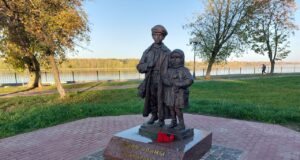 18 октября на Алее Славы состоится открытие памятника «Дети войны»