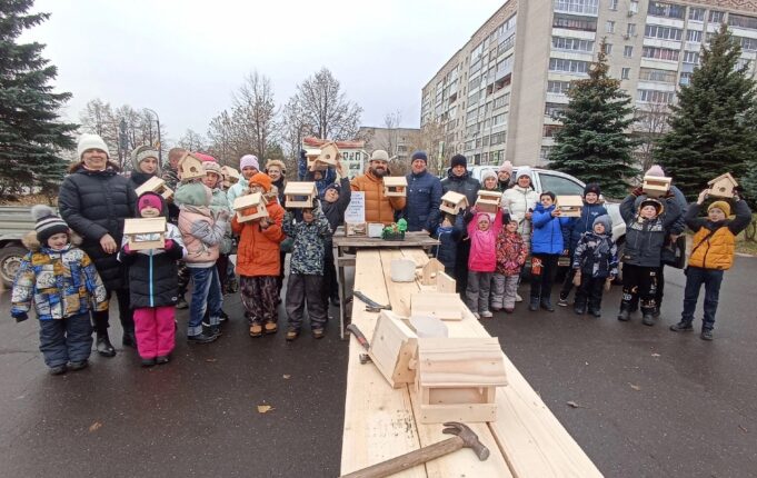 В Рыбинске возобновились мастер-классы по изготовлению кормушек для птиц