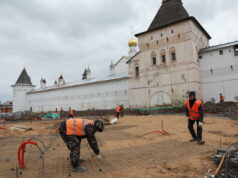 Глава региона в ходе рабочей поездки проверил темпы и качество ремонтных и строительных работ в Ростове
