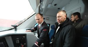 В Ярославле презентовали новый российский электропоезд