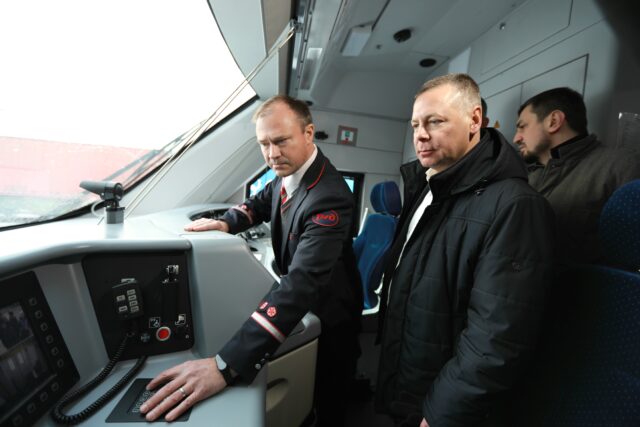 В Ярославле презентовали новый российский электропоезд