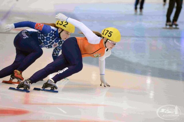 Воспитанники рыбинской школы шорт-трека триумфально выступили в Северной столице