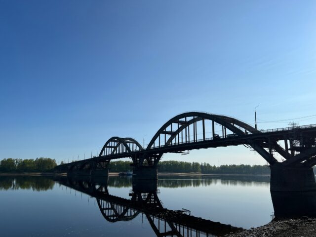 Перекрытие моста переносится