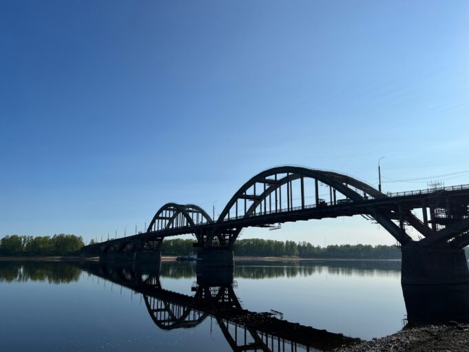 Перекрытие моста переносится