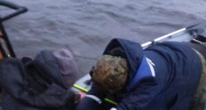 Двоих рыбаков спасли на Рыбинском водохранилище
