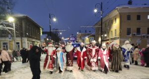 В «НаШествии Дедов Морозов» в Рыбинске приняли участие почти 8 тысяч человек