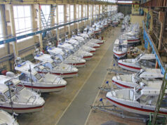 На «Вымпеле» завершили строительство 44 катеров для МЧС