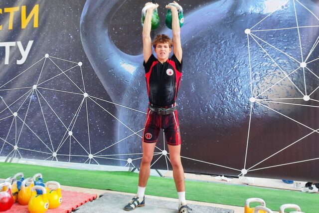 Рыбинский гиревик стал обладателем бронзы в Калуге