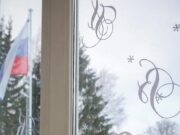 В кадетском корпусе Рыбинска необычно украсили окна