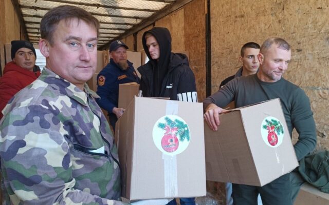 Из Ярославской области в Акимовский район доставили новогодние детские подарки