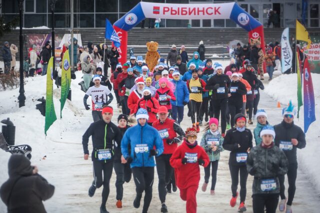 В новогоднем пробеге в Рыбинске приняли участие порядка 150 человек