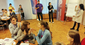 Студенты хотят развлечений и работы