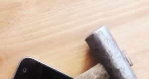 Телефоны убрать, труд вернуть