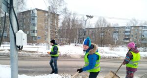 Родители рыбинских школьников взялись за лопаты