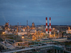 Губернатор Ярославской области дал комментарий об атаке беспилотника на НПЗ