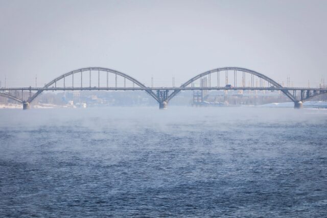 В новогодние праздники мост по ночам перекрываться не будет