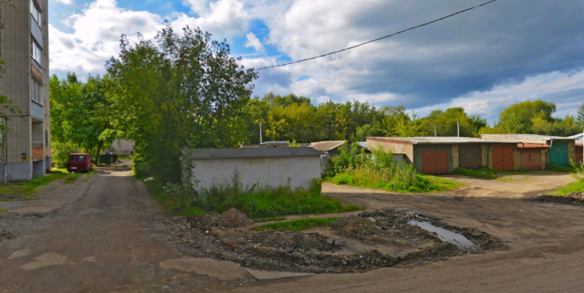 В Рыбинске сгорел гараж и находившийся в нем автомобиль