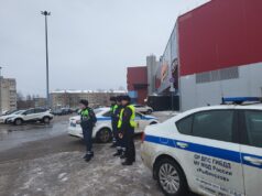 В Рыбинске родители продолжают пренебрегать правилами безопасности, перевозя детей в машине