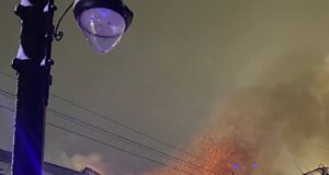 Крупный пожар в историческом центре Рыбинска