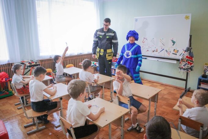 Детсадовцы из Рыбинска знакомятся с рабочими специальностями