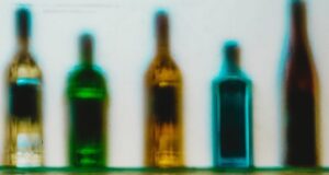 В Ярославской области ужесточили закон о продаже слабоалкогольных напитков в «наливайках»