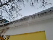 В Рыбинске проходят проверки по качеству уборки снега с крыш