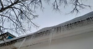 В Рыбинске проходят проверки по качеству уборки снега с крыш