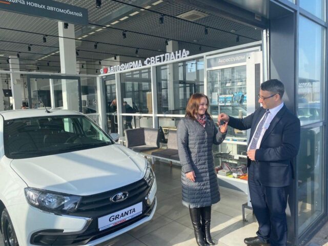 Еще один победитель викторины ФКГС «Поверь в мечту!» получил ключи от автомобиля