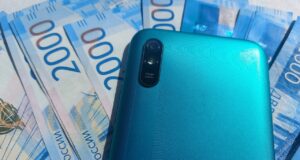 Жительница Рыбинска осталась без денег и телефона