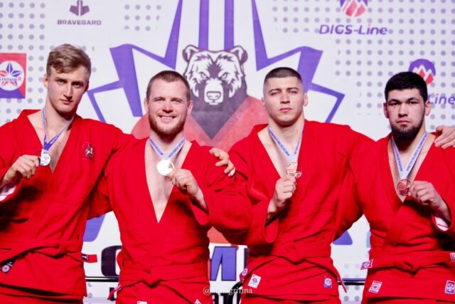 Антон Коновалов представит Ярославскую область на чемпионате мира по самбо