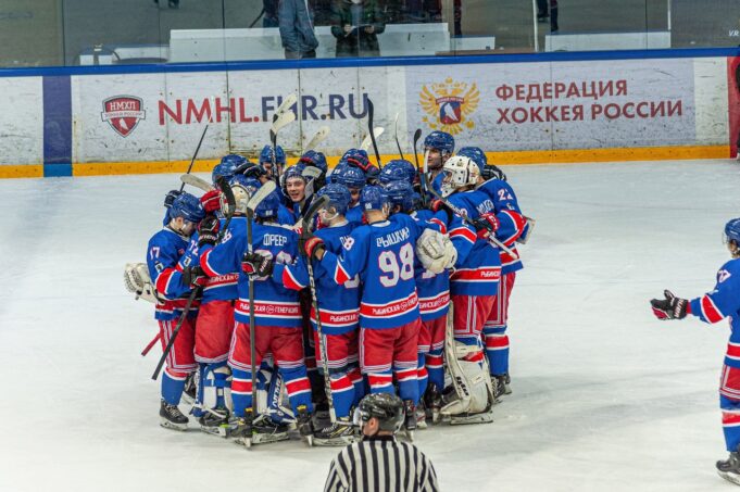 «Полет» в полуфинале Кубка Регионов НМХЛ. Ждем соперников