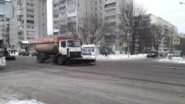 В Рыбинске дан старт на раннее начало весенне-летней уборки города
