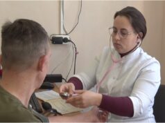 Размер выплат для медицинских работников региона увеличат