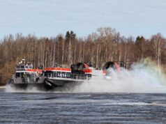 В Рыбинске спустили на лед судно на воздушной подушке «Хаска-10»