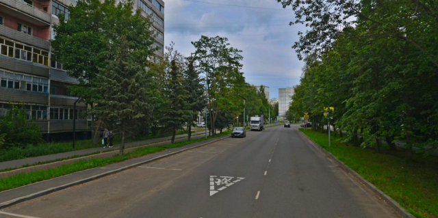 Жителей Скомороховой горы убедительно просят убрать авто с проезжей части