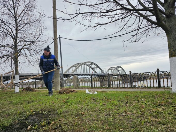 Рыбинские газовики присоединились к месячнику по уборке городских территорий