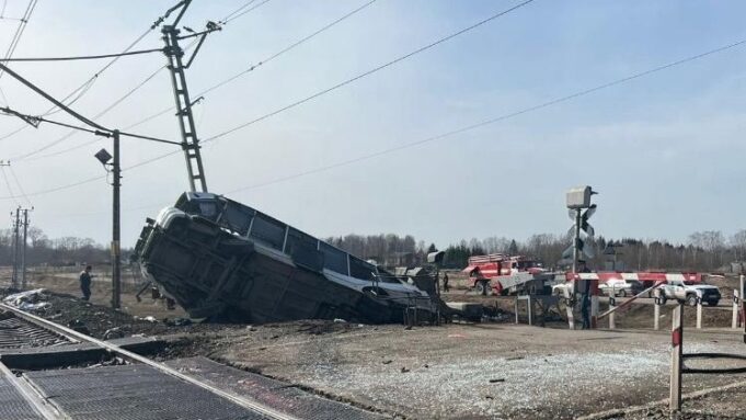 Мастер дорожного линейного участка сядет под домашний арест за столкновение поезда с автобусом под Переславлем